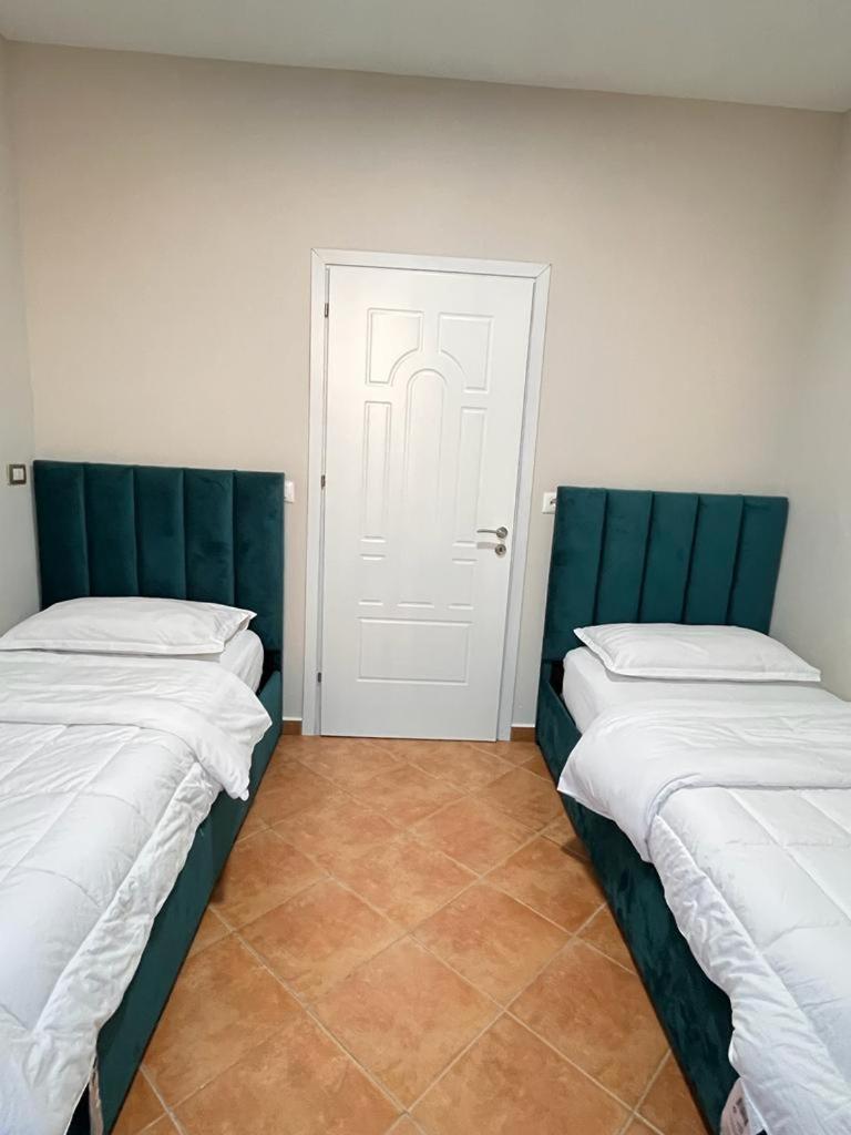 Belix Hotel Apartments, Near The Beach Драч Екстериор снимка